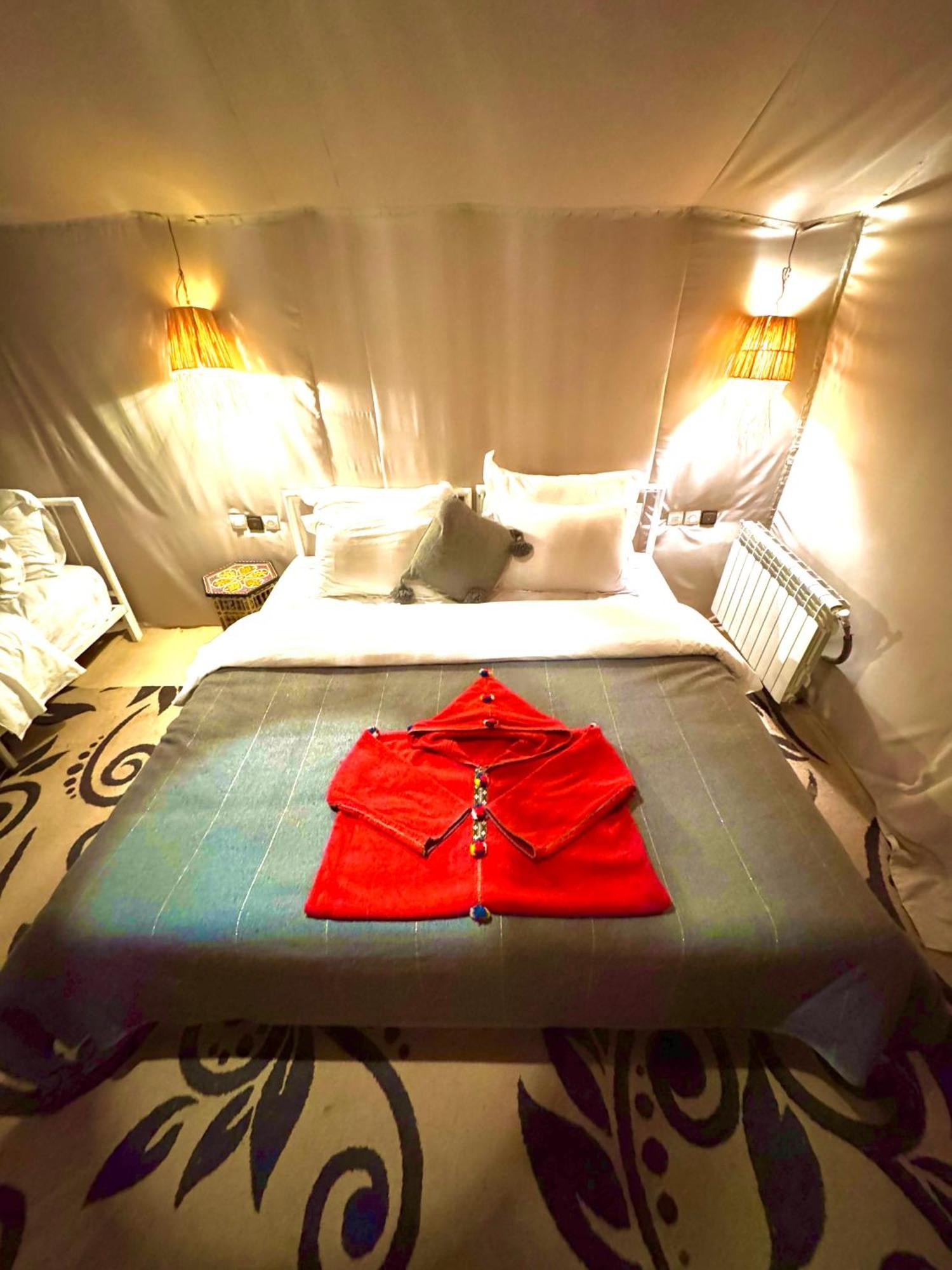 Sahara Vibes Luxury Camp Villa Merzouga Exterior foto